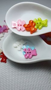 20 pcs cute teddy bear buttons 2 holes mix colors size 15 x 20 mm