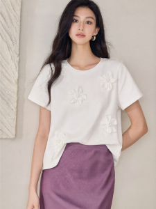 Roey s house | Stylish 3D Flower Knit T-shirt