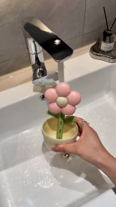 Cute Flower Humidifier Rechargeable Air Humidifier with Light 300ml USB Diffuser Humidifier Bedroom Ornament