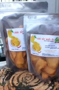 Xoài Sấy Dẻo Muối ớt Nguyên Miếng Chua cay Mềm Dẻo Không Xơ Túi 500g món ăn vặt thơm  xoài sấy ngon SUNNYFOODVN