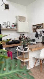 PIRA METROPOLIS -  SARAH DTS Meja Makan Set dan 4 Kursi dengan Fitur Meja Adjustable / Extendable