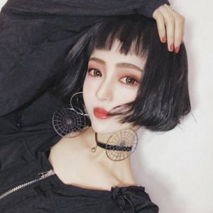 Princess Lee Womens Short Bob Wig Natural Straight Bangs Fluffy Face Slimming round Face Suitable Daily Hairdressing