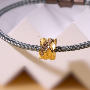Chow Sang Sang 周生生 YuYu999 Gold Diamond Charm 95242C (Bracelet Not Included)
