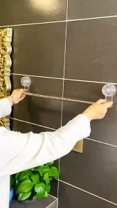 พร้อมส่ง💥 ราวแขวนผ้าขนหนู ราวตากผ้า ในห้องน้ำ สามารถยืดหดได้ 65-135CM ติดผนัง ไม่ต้องเจาะรู กันน้ํา ไม่เป็นสนิม ราวตาก