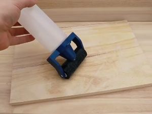 Wood Glue Portable Plastic Bottle with Uniform Adhesive Roller 木工滚筒胶水瓶