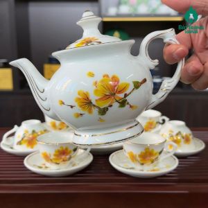 Bộ ấm chén Bát Tràng mai vàng phú quý vẽ vàng 24k - Bộ bình trà Bát Tràng Cao Cấp