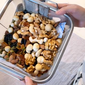 COMBO TIẾT KIỆM - 3 hũ hạt tổng hợp mix 6 loại(macca + hạnh nhân + nhân óc chó + hạt điều + hạt bí + nho khô) Pams 270g/hũ