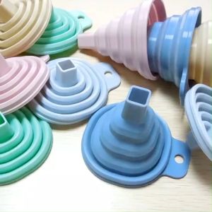 CeeJay กรวยซิลิโคน พับเก็บประหยัดพื้นที่ แขวนง่าย พกพาสะดวก กรวยกรอกน้ำ กรวยแบบพกพา Silicone funnel