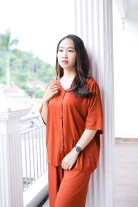 GALERI Pajamas kancing pendek Oneset Zee Lay Piyama lengan pendek Polos terbaru