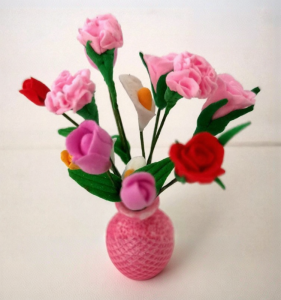DIY | Mini Vase Floral Resin Model
