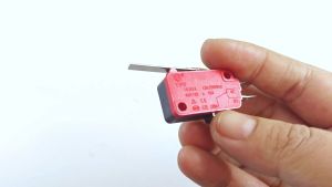 Micro Switch Yipu Microswitch Saklar Limit Plat 2.7cm