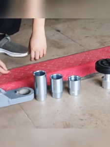 ขาต่อลิฟท์ยกรถLAUNCH   พร้อมถาดฐานปรับระดับได้ สำหรับเ แข็งแรงทนทาน