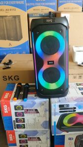 ลำโพงบลูทูธ ขนาดยักษ์ พกพา 6.5นิ้ว x2ดอก ไมค์ลอย=2ตัว แสงสีวิบวับ เปลี่ยนโหมดไฟได้ 40W RMS. รุ่น KG-049 ลำโพงพกพา สีดำ