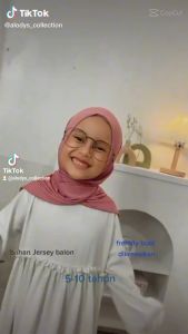 Jilbab Anak Segitiga Instan Jersey Usia 3-6 Tahun Kekinian / Alodys Collection