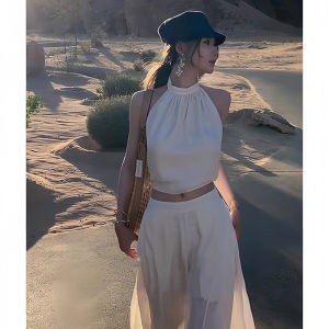 French Style Halter Neck Vest Women Summer Outdoor Design Sensual Short Sleeveless Top Base Layer Matching Outerwear