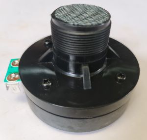 Loa tres 5w có màng lưới.