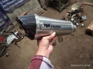 Knalpot racing R9 Valencia. bonus braket dan perr