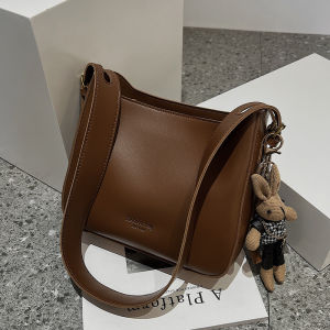 Vintage Large Crossbody Bag Womens Underarm Single Shoulder Bag Versatile Casual Style Soft PU Leather Bucket Bag Handbag