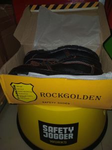 Safety Shoes/Steel-toe Boots