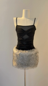 DARAN OFFICIAL - FAUX FUR MINI DRESS เดรสขนสัตว์ เดรสเฟอร์ เดรสสั้น เดรสปาร์ตี้ เดรสสีดำ