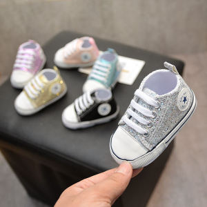 Baby Boys And Girls Canvas Shoes Soft Bottom Slip-On Shoes for One Year Old Toddler Spring Autumn Season Learning to Walk Shoes