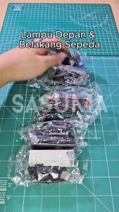 SASUMA Lampu Belakang Sepeda LED USB Rechargeable Anti Air Lampu Sepeda USB+Kabel cash\\n\\n Pemahaman tentang SASUMA Lampu Sepeda USB\\n\\nSASUMA Lampu Sepeda USB adalah lampu sepeda yang dilengkapi dengan fitur USB rechargeable dan anti air. Lampu ini dirancang khusus untuk pengendara sepeda yang sering beraktivitas di luar ruangan atau saat cuaca buruk.\\n\\n Keunggulan Lampu Sepeda USB\\n\\nLampu sepeda USB memiliki beberapa keunggulan dibandingkan dengan lampu sepeda konvensional. Beberapa keunggulan tersebut antara lain:\\n\\n- Mudah diisi ulang baterai menggunakan kabel USB.\\n- Tahan air sehingga aman digunakan saat hujan atau berendam dalam air.\\n- Dapat digunakan untuk berbagai jenis sepeda, termasuk sepeda gunung, sepeda lipat, dan sepeda balap.\\n- Berfungsi sebagai lampu belakang sepeda yang memberikan pencahayaan optimal saat berkendara di malam hari atau cuaca gelap.\\n\\n Cara Pengisian Baterai Lampu Sepeda USB\\n\\nUntuk mengisi baterai lampu sepeda USB, Anda perlu menggunakan kabel USB yang disertakan dalam paket pembelian. Ikuti langkah-langkah berikut:\\n\\n1. Hubungkan kabel USB ke port USB pada lampu sepeda.\\n2. Sambungkan ujung lainnya ke sumber daya listrik seperti power bank, komputer, atau charger USB.\\n3. Tunggu sampai baterai terisi penuh. Indikator LED akan berubah warna ketika proses pengisian baterai selesai.\\n\\n Keunggulan SASUMA Lampu Belakang Sepeda LED Rechargeable Anti Air\\n\\nLampu belakang sepeda LED rechargeable anti air dari SASUMA memiliki beberapa keunggulan dibandingkan dengan lampu belakang sepeda konvensional. Beberapa keunggulan tersebut antara lain:\\n\\n- Tahan air sehingga aman digunakan saat hujan atau berendam dalam air.\\n- Pengisian baterai menggunakan kabel USB yang mudah dan praktis.\\n- Berfungsi sebagai lampu belakang sepeda yang memberikan pencahayaan optimal saat berkendara di malam hari atau cuaca gelap.\\n- Dapat digunakan untuk berbagai jenis sepeda, termasuk sepeda gunung, sepeda lipat, dan sepeda balap.\\n\\n Kabel Cash Lampu Sepeda\\n\\nKabel cash lampu sepeda adalah kabel yang digunakan untuk menghubungkan lampu sepeda dengan sumber daya listrik. Kabel ini memiliki beberapa keunggulan dibandingkan dengan kabel konvensional, antara lain:\\n\\n- Tahan air sehingga aman digunakan saat hujan atau berendam dalam air.\\n- Dapat digunakan untuk mengisi baterai lampu sepeda menggunakan power bank atau komputer.\\n- Mudah dipasang dan dilepas.\\n\\n Pemakaian Outdoor\\n\\nLampu sepeda USB+Kabel cash sangat cocok digunakan untuk pemakaian outdoor. Beberapa tips untuk memaksimalkan pemakaian lampu sepeda USB+Kabel cash antara lain:\\n\\n- Pastikan baterai terisi penuh sebelum digunakan.\\n- Gunakan lampu sepeda saat berkendara di malam hari atau cuaca gelap.\\n- Jaga agar lampu sepeda tetap bersih dan tidak terlalu panas saat digunakan.\\n\\n Cara Penggunaan SASUMA Lampu Sepeda Anti Air\\n\\nBerikut ini adalah langkah-langkah cara penggunaan SASUMA Lampu Sepeda Anti Air:\\n\\n1. Hubungkan kabel cash lampu sepeda ke port USB pada lampu sepeda.\\n2. Sambungkan ujung lainnya ke sumber daya listrik seperti power bank, komputer, atau charger USB.\\n3. Pasang lampu sepeda pada bagian belakang sepeda menggunakan bracket atau perekat.\\n4. Nyalakan lampu sepeda dengan menekan tombol power pada lampu sepeda.\\n5. Gunakan lampu sepeda saat berkendara di malam hari atau cuaca gelap.\\n\\n Cara Menyambungkan Kabel Cash Lampu Sepeda\\n\\nUntuk menyambungkan kabel cash lampu sepeda, ikuti langkah-langkah berikut:\\n\\n1. Hubungkan ujung kabel cash lampu sepeda ke port USB pada lampu sepeda.\\n2. Sambungkan ujung lainnya ke sumber daya listrik seperti power bank, komputer, atau charger USB.\\n3. Pastikan kabel cash lampu sepeda terhubung dengan baik dan tidak longgar.\\n\\n Tips untuk Memaksimalkan Pemakaian\\n\\nBerikut ini adalah beberapa tips untuk memaksimalkan pemakaian lampu sepeda USB+Kabel cash:\\n\\n- Pastikan baterai terisi penuh sebelum digunakan.\\n- Gunakan lampu sepeda saat berkendara di malam hari atau cuaca gelap.\\n- Jaga agar lampu sepeda tetap bersih dan tidak terlalu panas saat digunakan.\\n- Gunakan lampu sepeda dengan hati-hati agar tidak rusak.\\n\\nDengan memperhatikan tips-tips di atas, Anda dapat memaksimalkan pemakaian lampu sepeda USB+Kabel cash dari SASUMA. Lampu sepeda ini sangat cocok digunakan oleh pengendara sepeda yang sering beraktivitas di luar ruangan atau saat cuaca buruk.\n}