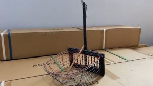 เพนียดดักนก แบบแขวนข้าง สี่เหลี่ยม