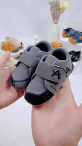 sepatu bayi prewalker laki-laki perempuan usia 2 - 14 bulan lembut ringan anti slip model casual Bordir A