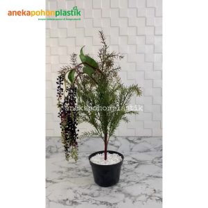 Pohon Hias Artificial Daun Cemara Buah Buni Artificial Pot Dasar Hiasan Rumah Dekorasi Cafe Aesthetic