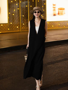 YUFUQING | ชุดเดรสยาวแขนกุดคอวีลึกสีดำสไตล์ฝรั่งเศส ทรงหลวม สำหรับผู้หญิงในช่วงฤดูร้อนปี 2025 ชุดเดรสยาวทรงเอคอวีลึกสีดำ