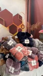 Chăn Muji lông tuyết Nhung hàng loại 1 kích thước 2mx2m3 nặng 17kg Siêu Mềm Mịn chăn văn phòng