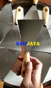 Kape Kerok Stainless Gagang Kayu Nyaman Scrap - Weldom / Kapi cat gagang kayu MERK TEXAS