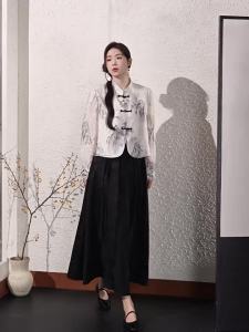 New Chinese Style Suit with Floral and Button Detail Slim Fit