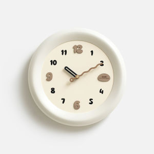 mandelda | Retro Modern Simple Wall Clock