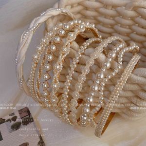 Elegant Pearl Hairband: 2024's Versatile High Cranial Top Hair Clip