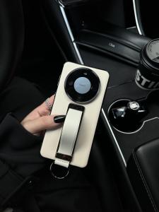 Ultra-Thin Full-Coverage Huawei Mate60 pro Leather Phone Case with Wrist Strap Stretchable Stand Soft Shell Couple Style