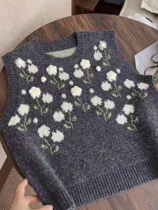 Autumn Winter Womens Loose Knitted Vest Sweet 3D Flower Embroidery Fashion Layering Top Trendy Lazy Style round Neck Sweater