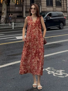 Elegant Vintage V-Neck Vest Red Dress Womens Summer New Waist-Cinching Slimming Floral Skirt High Waist Breathable Soft Rayon