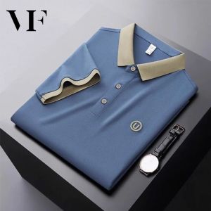 VFASION เสื้อโปโล เสื้อโปโลแขนสั้นลําลอง เนื้อผ้าฝ้าย ปักลาย ทรงหลวม ระบายอากาศ สไตล์นักธุรกิจ มี 5 สี