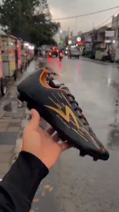 Diskon Kilat Brow!!! Sepatu Sepak Bola Specs Lightspeed Reborn IN Terbaru Dan Termurah 2025