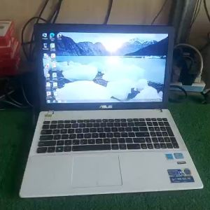 Laptop văn phòng dùng cho lễ tân kế toán có sẵn Offices ram 4Gb ổ cứng SSD 128Gb Windows 10 (Giao hãng ngẫu nhiên)