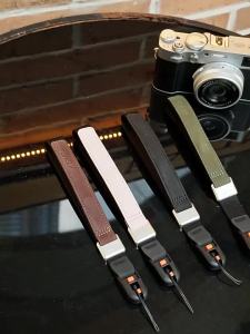 Camera Quick-Release Wrist Strap for Mirrorless Fujifilm X-S20 X100VI Ricoh GR3 GR4 Canon R0 Sony ZV-E10 A7C2 Nikon Z50 II