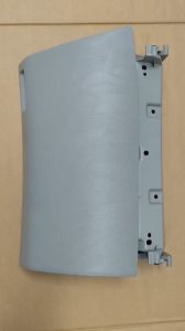 Nắp cốp phụ trên xe Toyota Innova (2006-2011) Màu vàng chanh