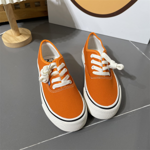 Spring 2025 Trendy Red Canvas Slip-On Shoes Comfortable Pure Color Casual Low Top round Toe Rubber Outsole Korean Style