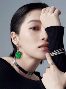 Green Gem Heart Shaped No Piercing Womens Earrings Vintage Dangle Clasps Celebrity Endorsed Fashion Jewelry Accessories
