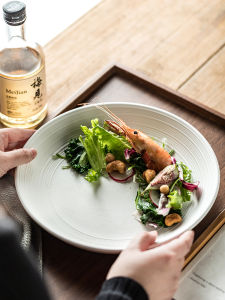 Eco-Friendly Pure White Ceramic Deep Dish Plate Salad Fruit Course Plate High Aesthetic Value Home Use Fish Rice Soup Plate