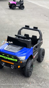 Rechargeable Off-road Kids Car 2 seater with music and light Electric ride on toy car