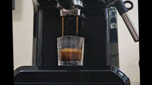Kazumi KZ-801 BrewMaster 1.8L Retro Espresso Machine with Milk Frother