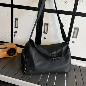 Waterproof Sport Fitness Bag Oxford Spinning Pure Color Large Capacity Travel Bag for Men and Women Casual Use Backpack Style