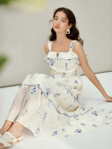 INMAN | Đầm Maxi Phong Cách Pháp Có Dây Qua Cổ Ren Rũ rượi Thêu Hoa